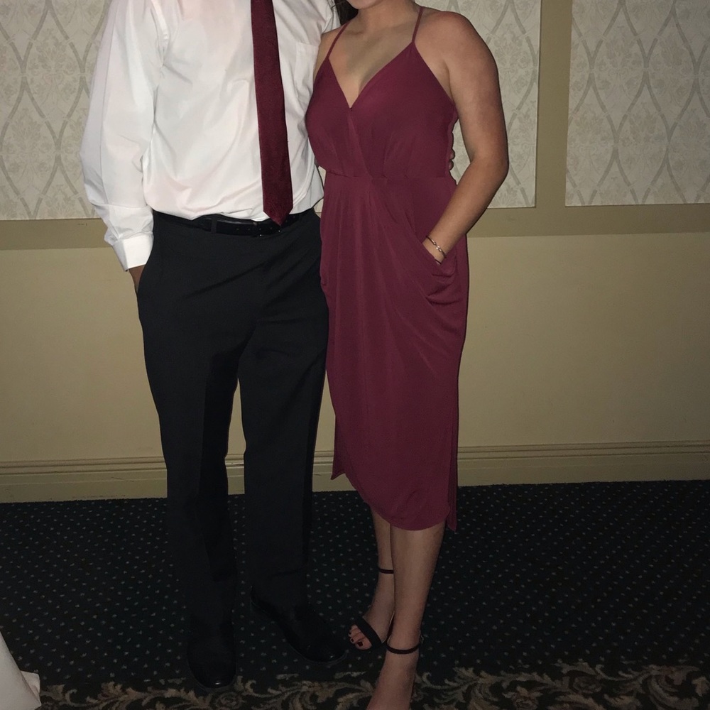 BCBGeneration Maroon midi dress